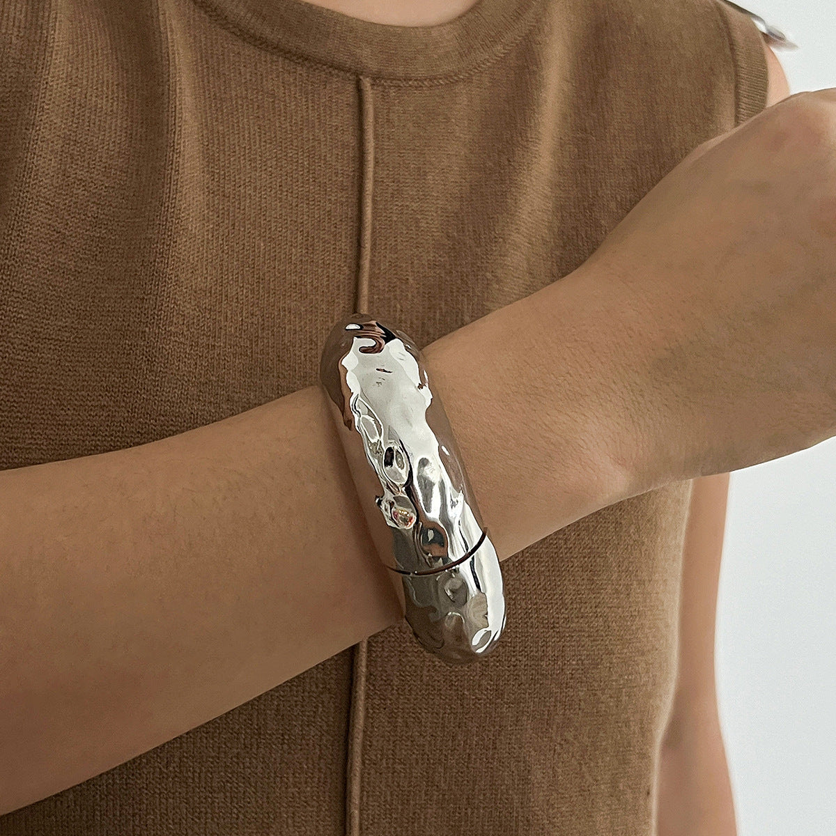 Eleganza Damen stilvolles rundes oder flaches  Armband